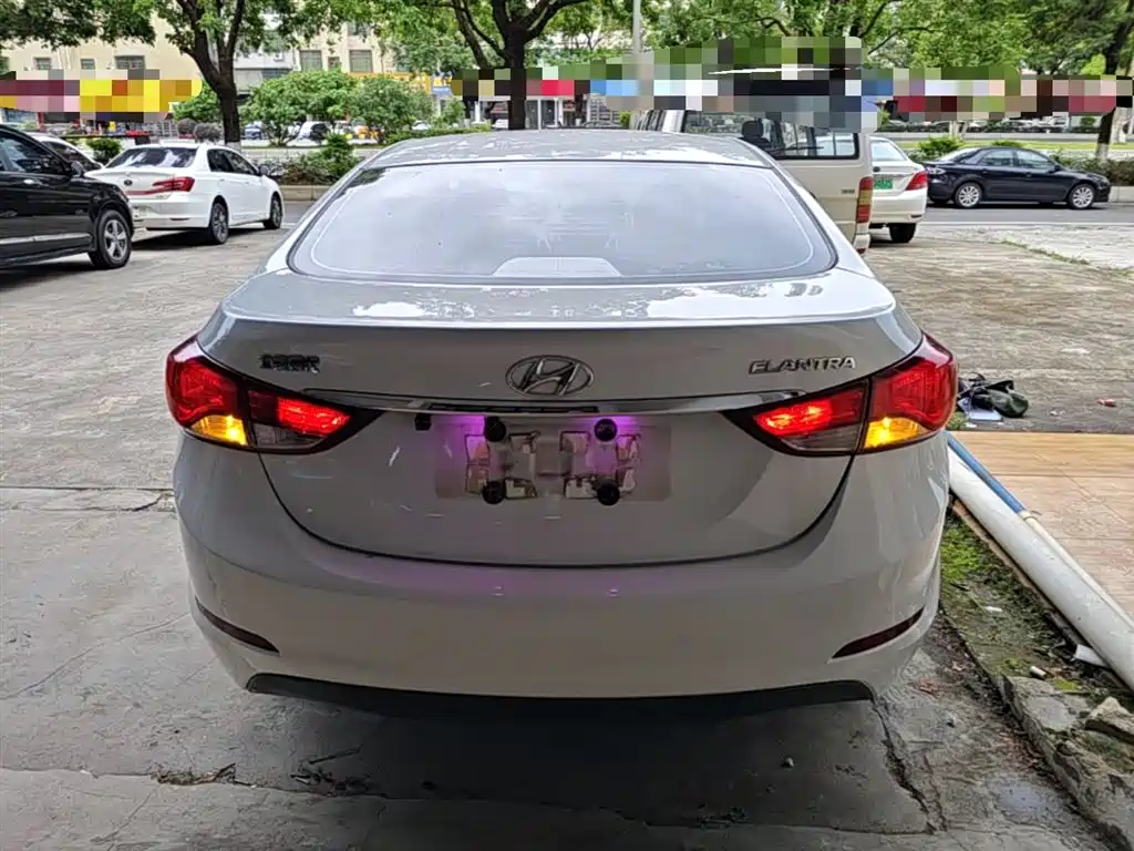 Hyundai Langdong 2016 1.6L Automatic Smart Edition фото 6