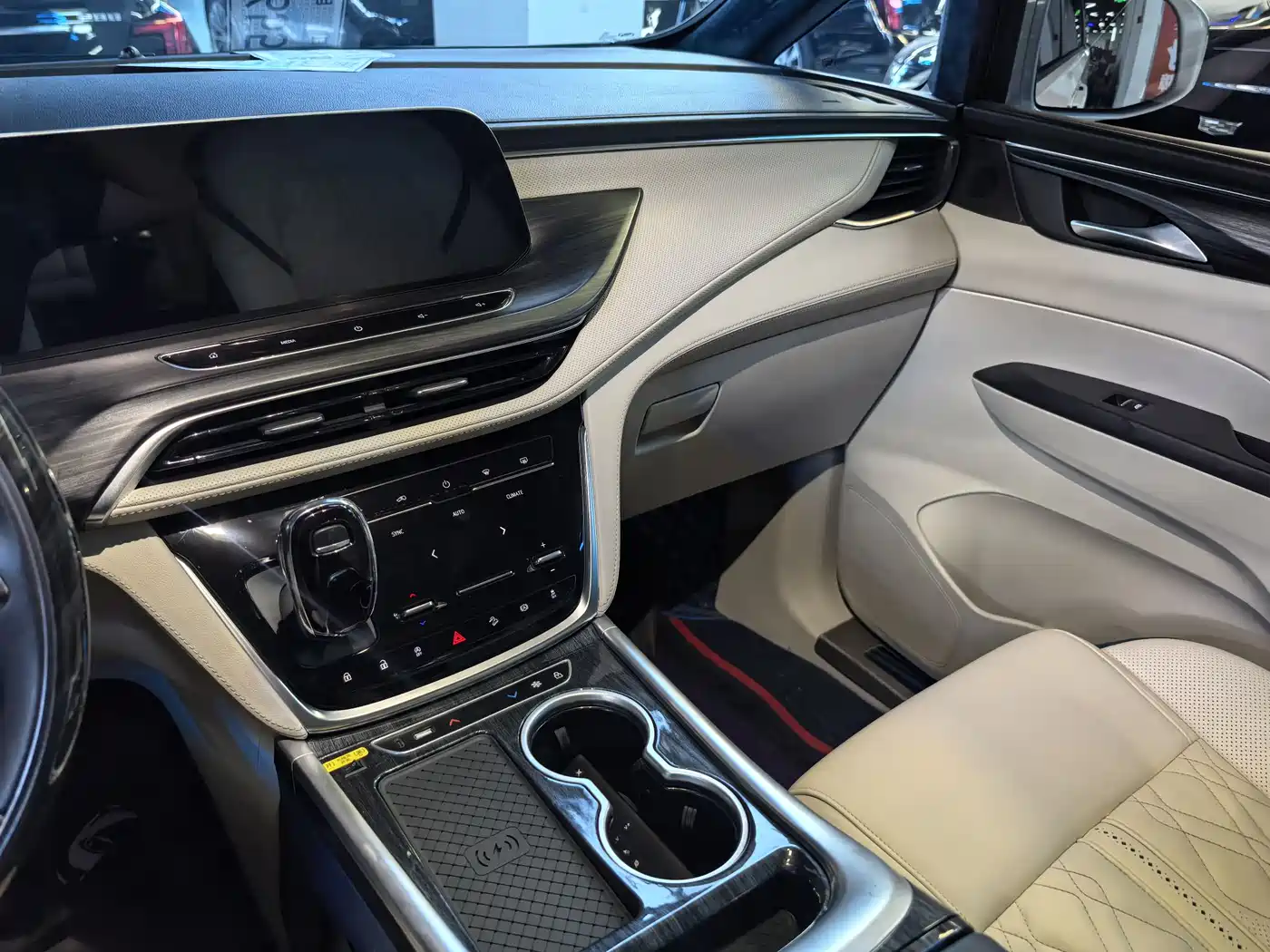 Buick GL8 2023 ES Landmaster 653T Smart Luxury Harmony Edition фото 7