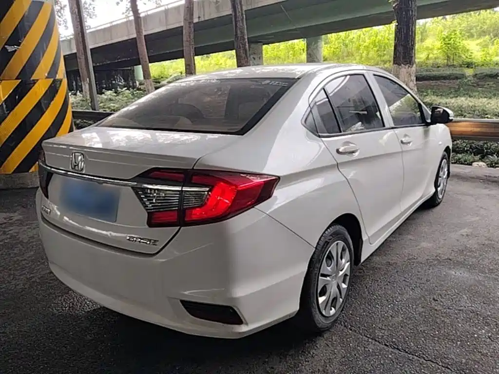 Honda Greiz 2018 2016 1.5L CVT Classic Edition