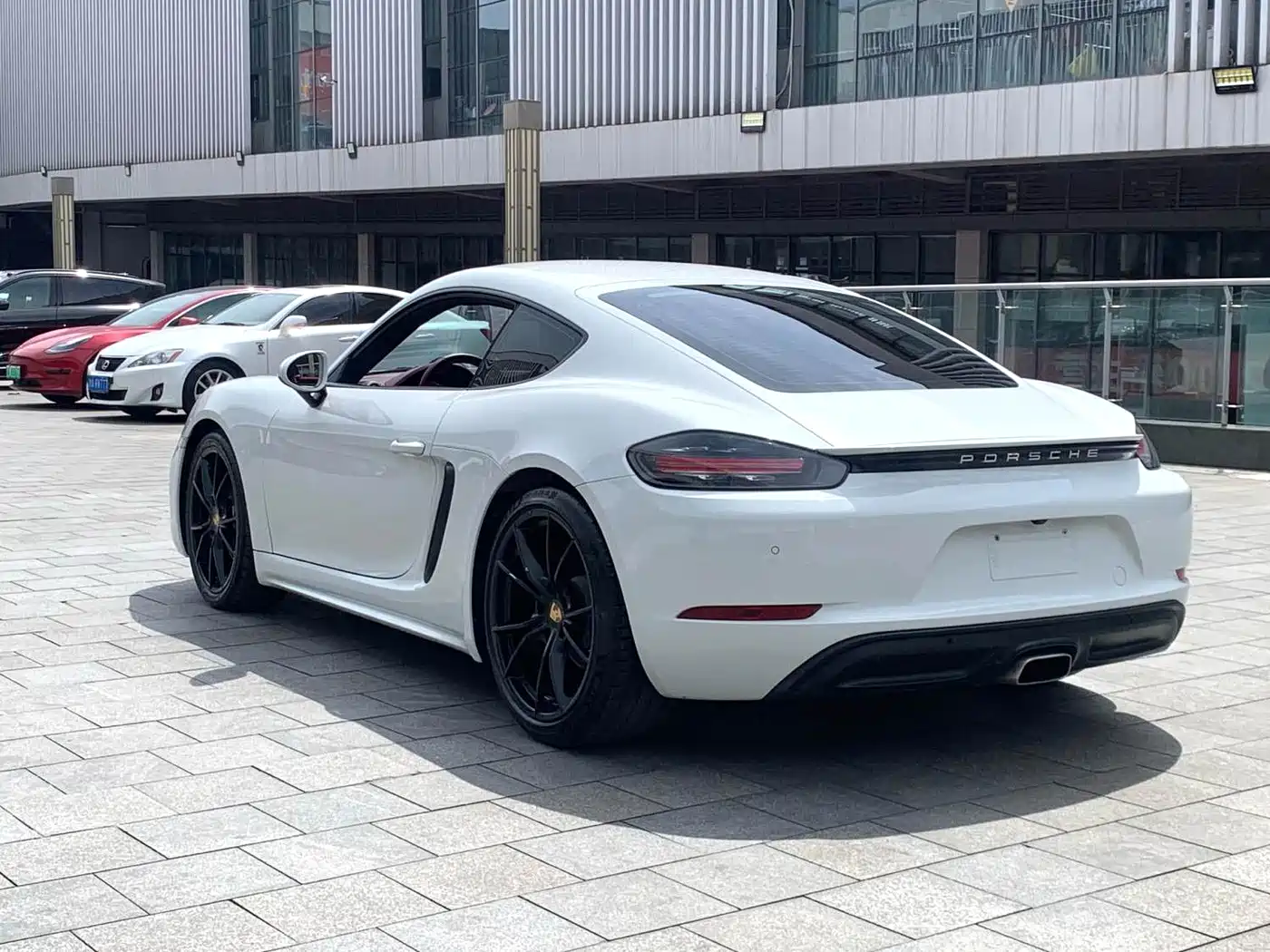Porsche 718 2016 Cayman 2.0T фото 9