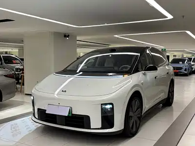 Li Auto i8