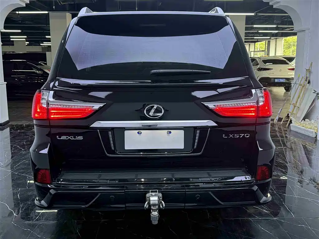 Lexus LX 2009 570 фото 22