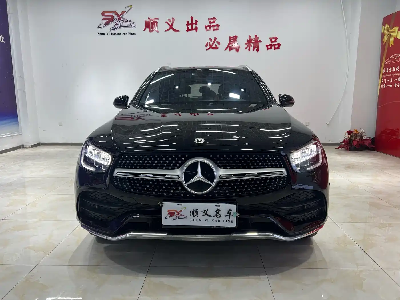 MERCEDES-BENZ GLC
