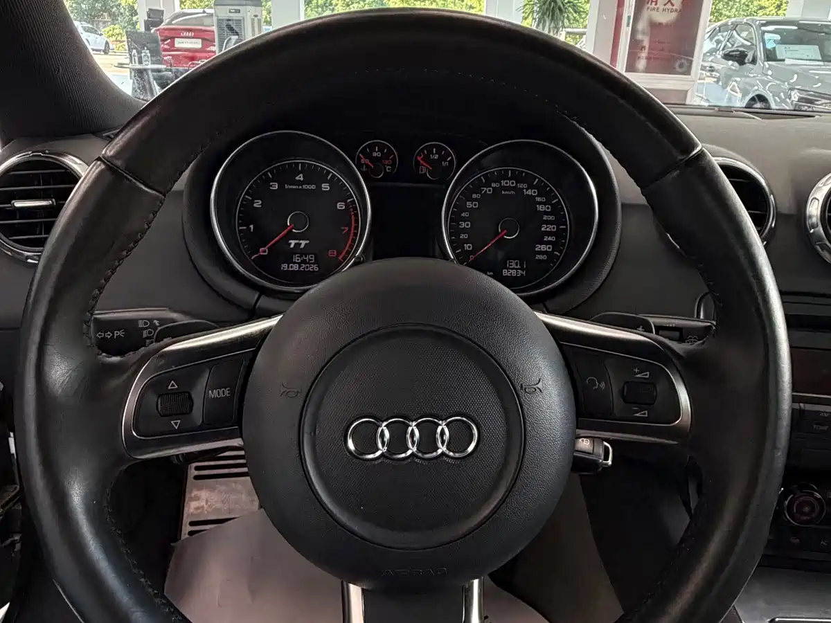 Audi TT 2009 2008 Model TT Coupe 2.0TFSI