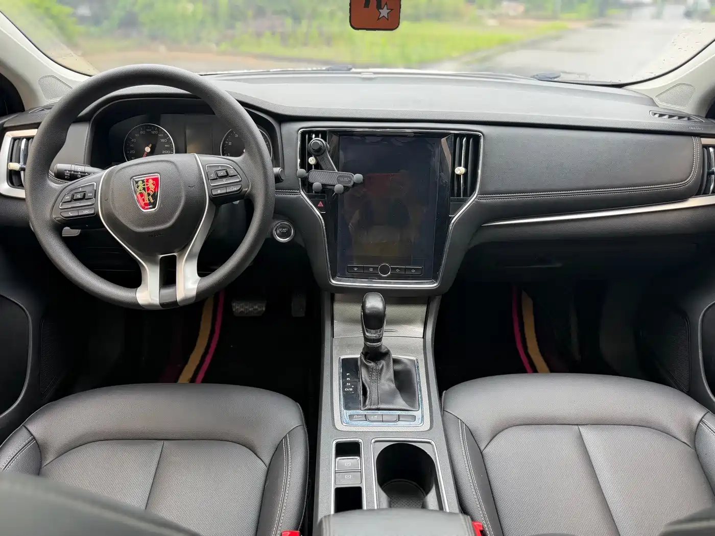 Roewe i6 2019 2019 PLUS 1.6L CVT 4G Connected Flagship Great Edition