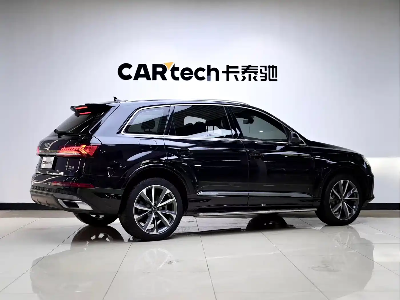Audi Q7 2021 55 TFSI quattro S line Sport фото 3