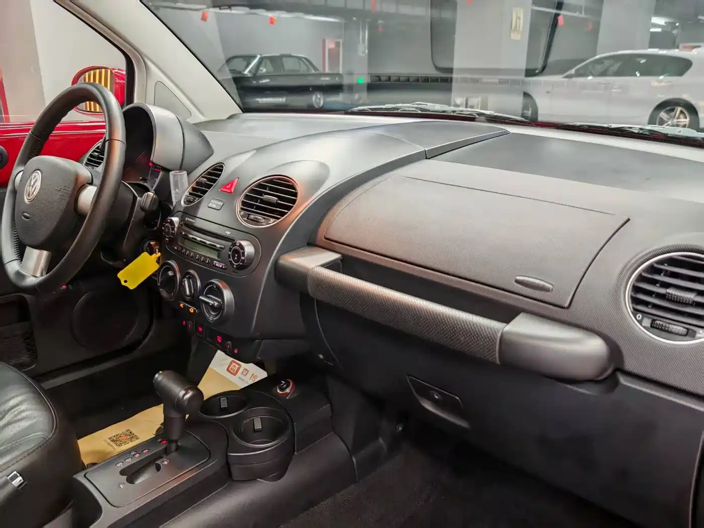 Volkswagen Beetle 2008 1.8T AT Luxury фото 29