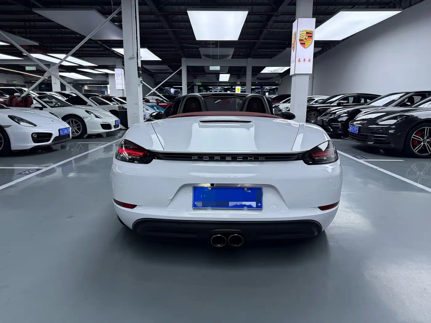 Porsche 718 2016 Boxster 2.0T фото 18