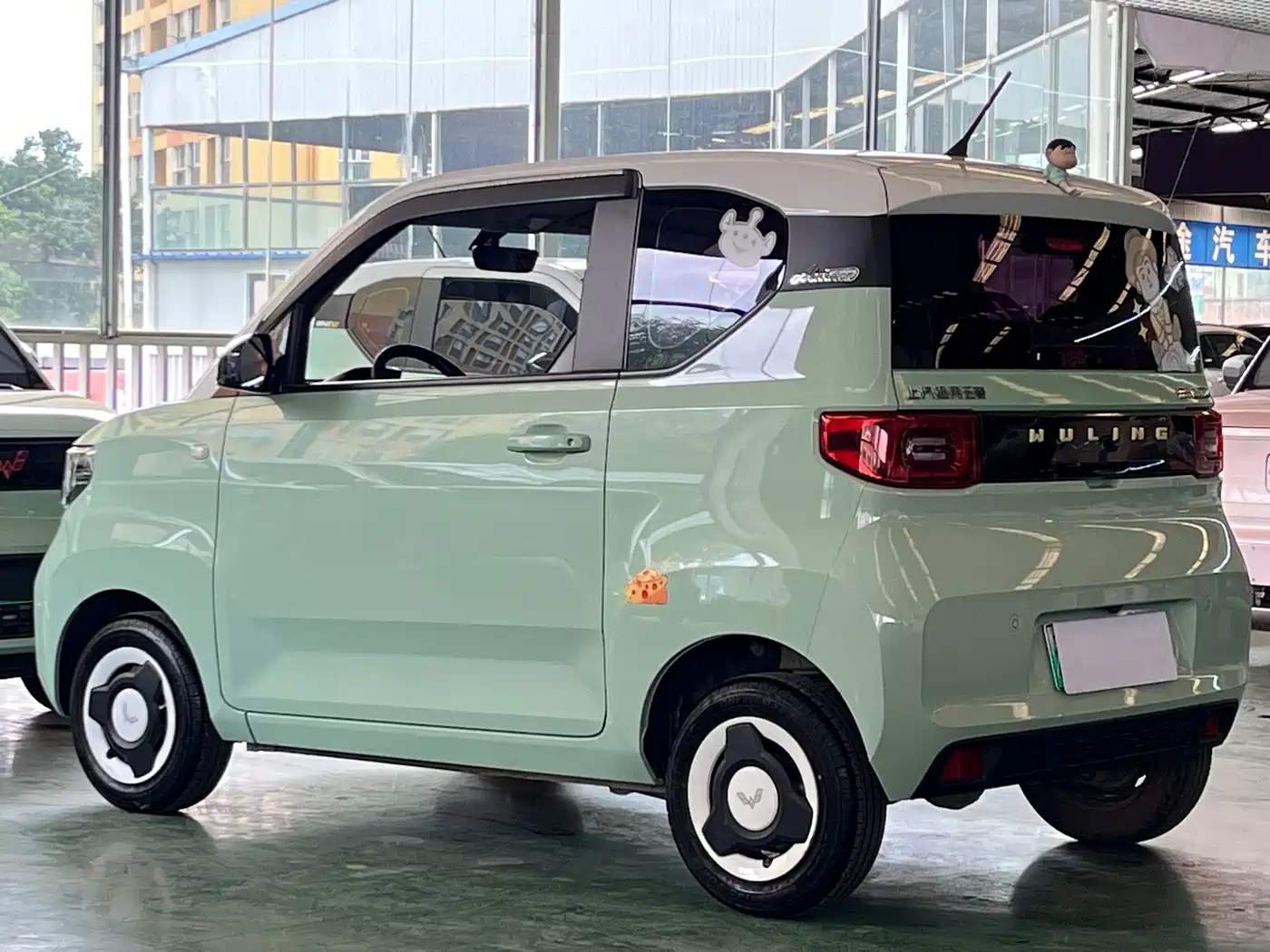 Фото 4 - Wuling Motors Hongguang MINIEV