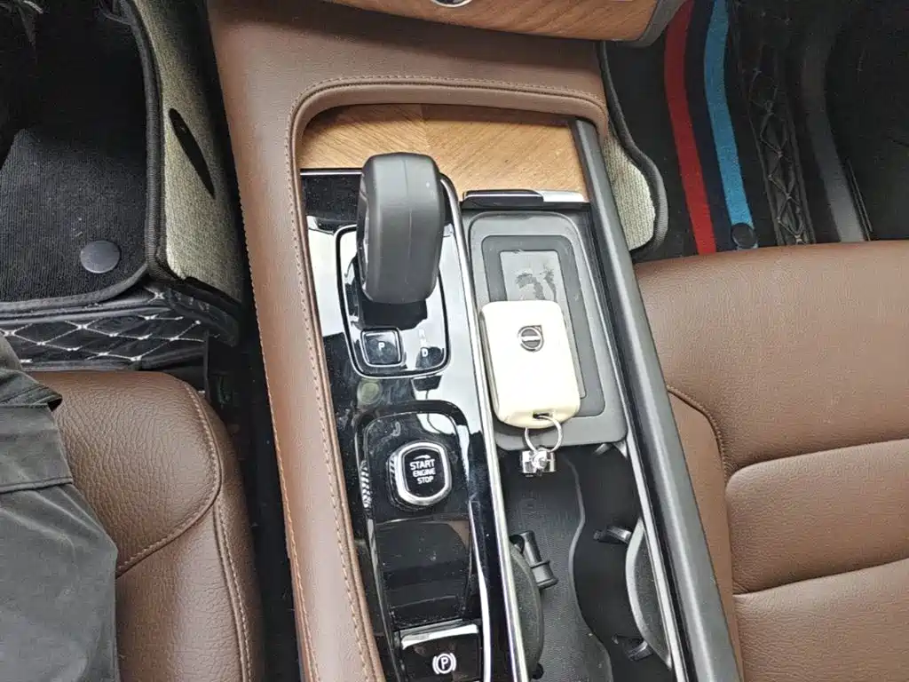 Volvo XC90 2024 2024 B5 Smart Luxury 5-Seater