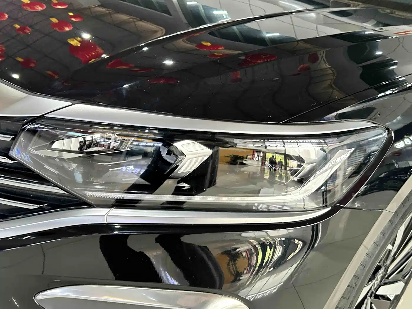 Volkswagen Passat 2024 380TSI Elite Edition фото 21
