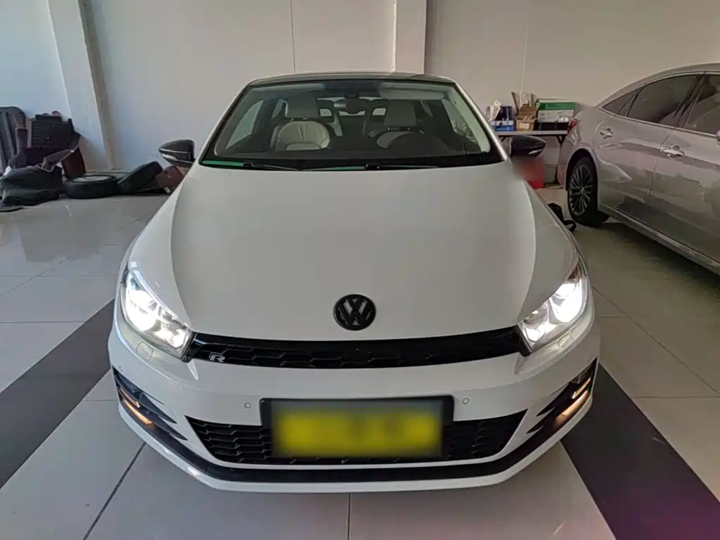 Volkswagen Scirocco 2017 2015 2.0TSI Luxury Edition