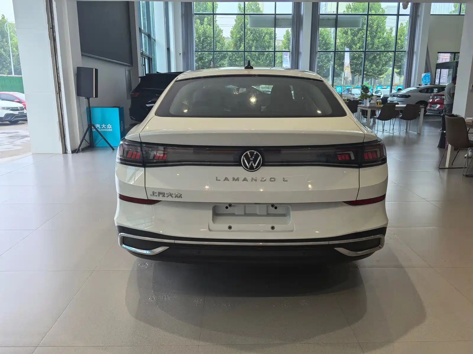 Photo 16 - Volkswagen Lamando