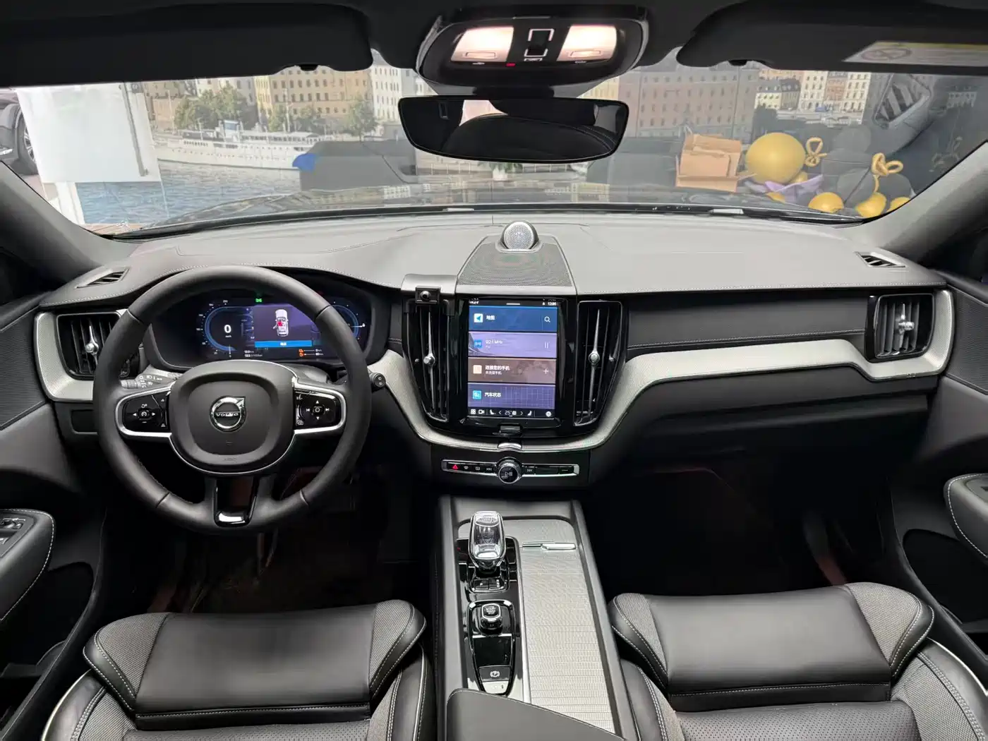 VOLVO XC60 PLUG IN HYBRID