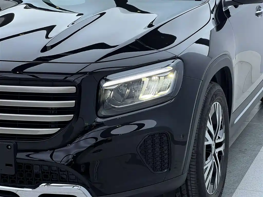 Mercedes-Benz GLB 2024 Facelift GLB 220 Dynamic фото 8
