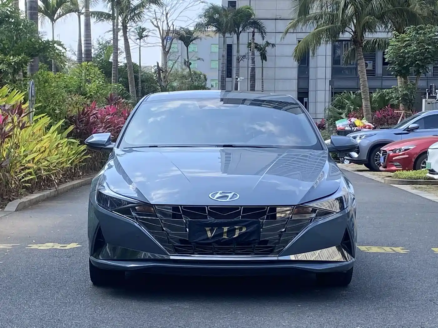 Hyundai Elantra 2022 240TGDi DCT LUX Premium Edition фото 2