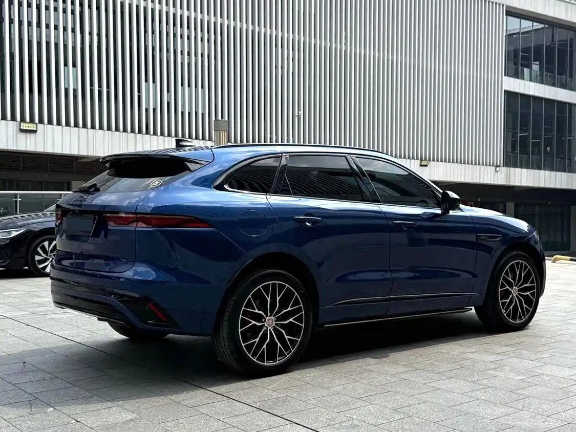 Jaguar F-PACE 2022 P250 R-Dynamic BLACK фото 13