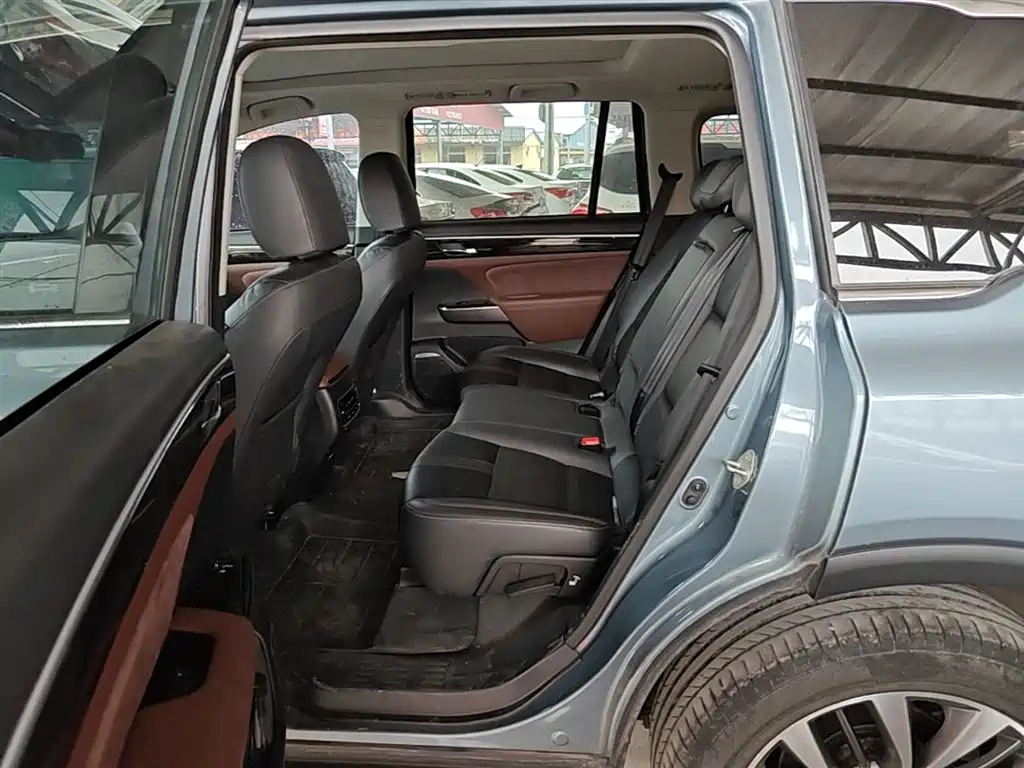 GAC Trumpchi Trumpchi GS8 2017 320T AWD Luxury Smart Connect (7-Seater) фото 17