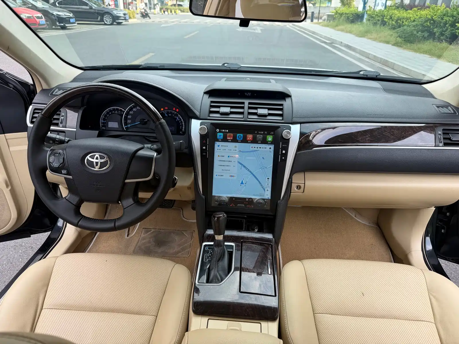 صورة 14 - Toyota Camry