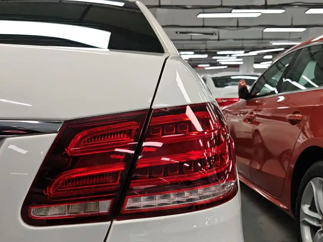 Mercedes-Benz E-Class 2015 E 200 L фото 9