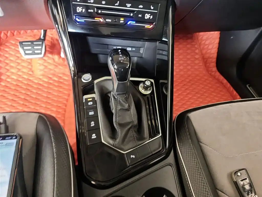 Volkswagen Tayron X 2020 330TSI 2WD Premium Smart Edition фото 14