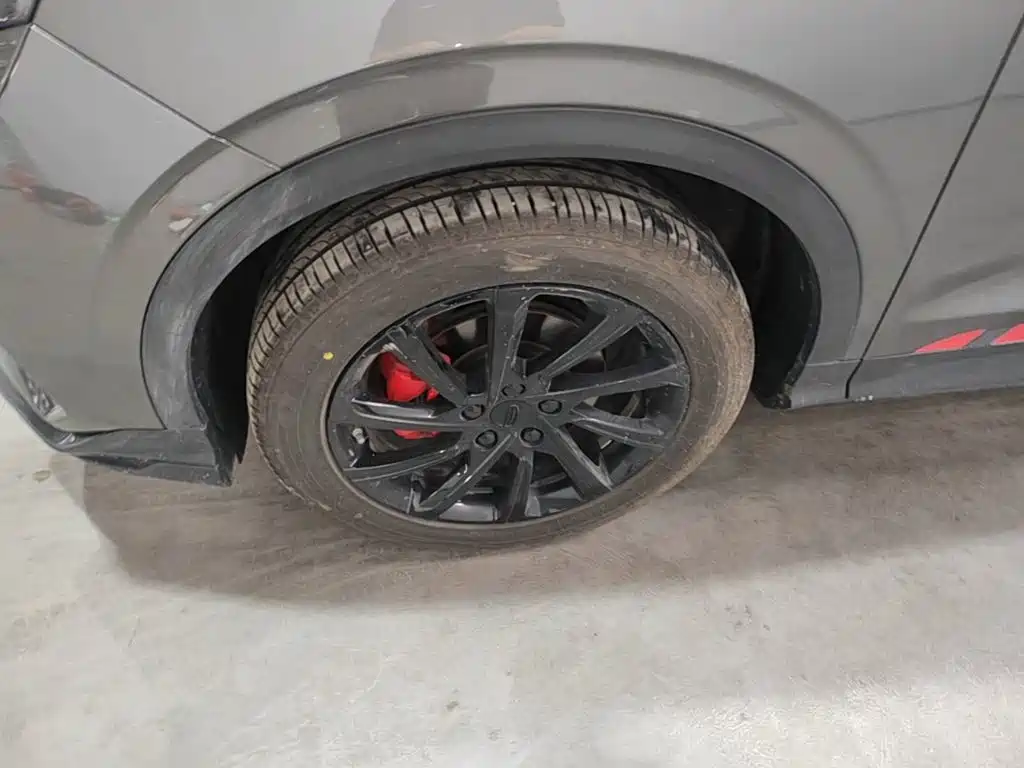 Photo 23 - Geely Binyue