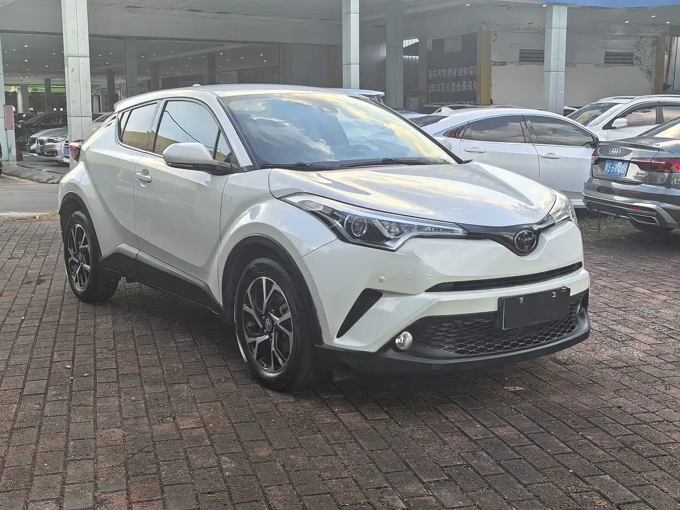 Toyota C-HR 2018 2018 2.0L Leading Edition China V