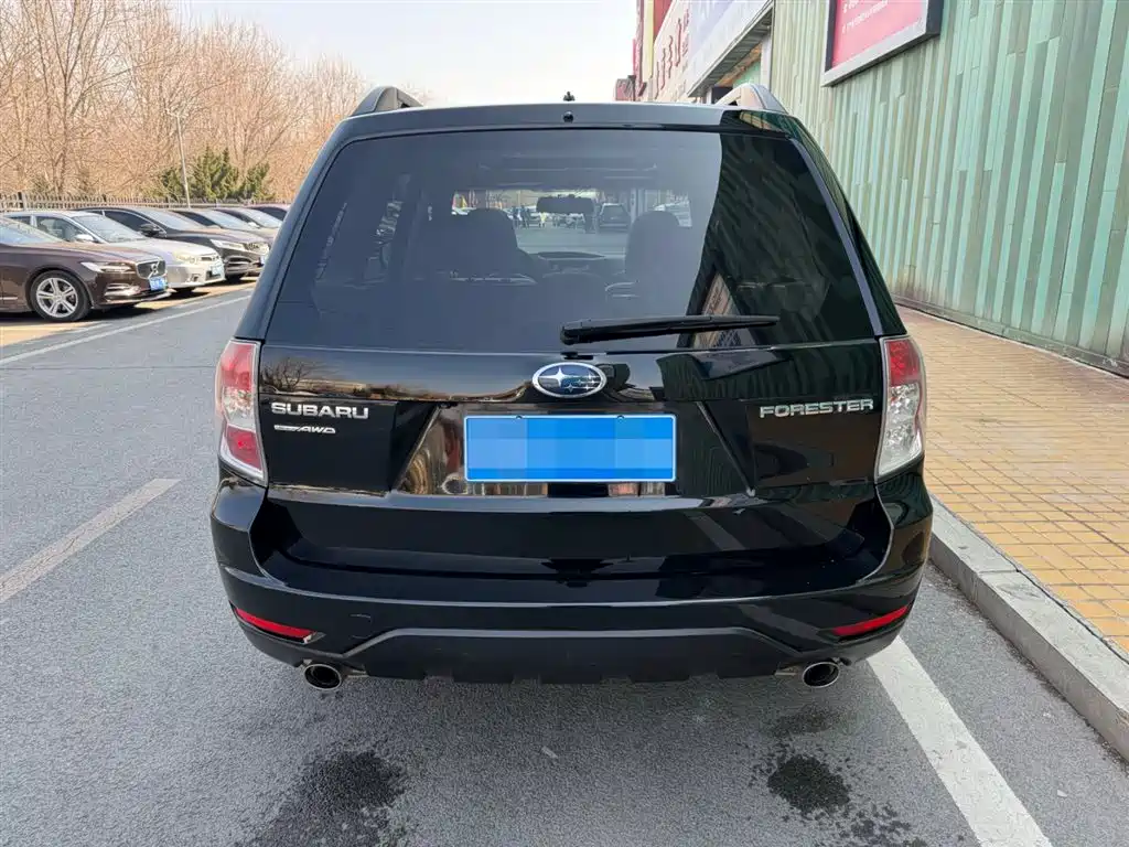 Subaru Forester 2011 2.0XS Automatic Luxury Navigation Edition фото 9