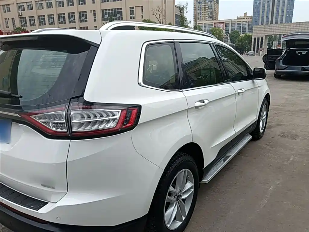 Ford Edge 2019 2018 EcoBoost 245 FWD Platinum 7-seater China V