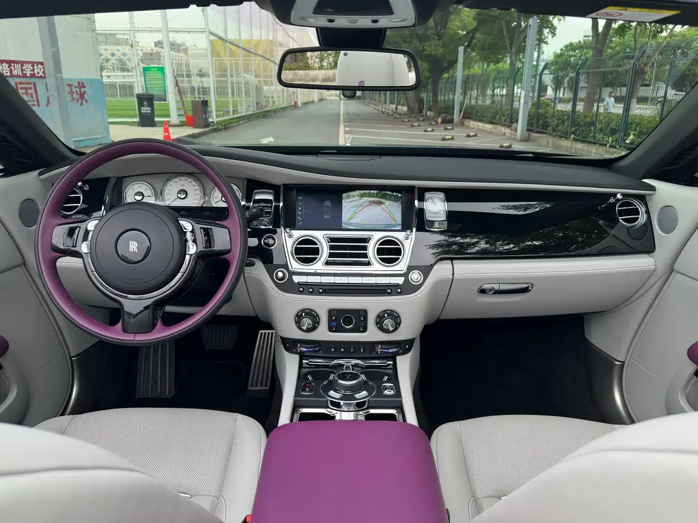 Rolls-Royce Dawn 2020 2018 6.6T Standard
