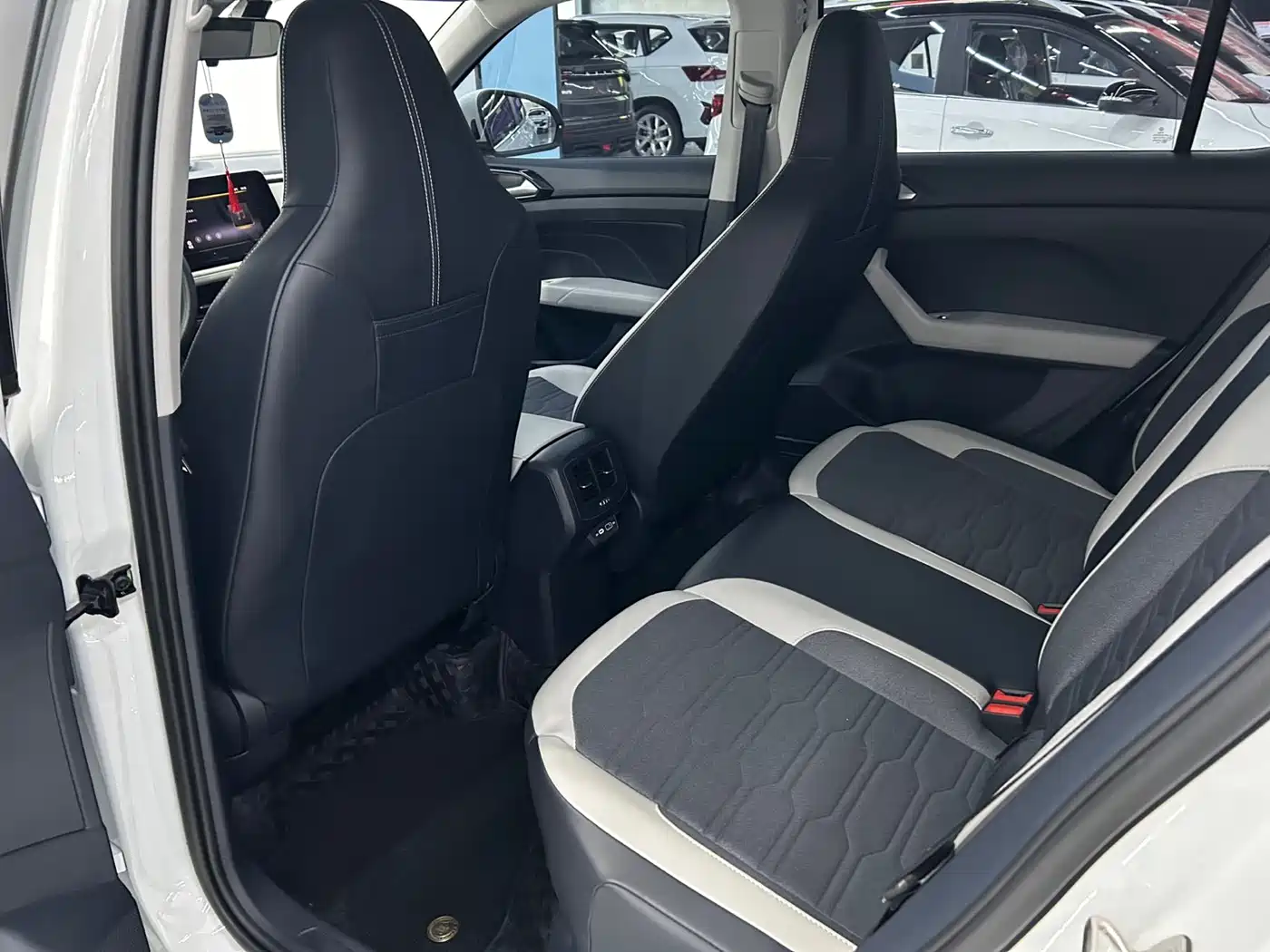 Volkswagen Tharu 2025 2025 New Edge 1.5L Aspiration Edition