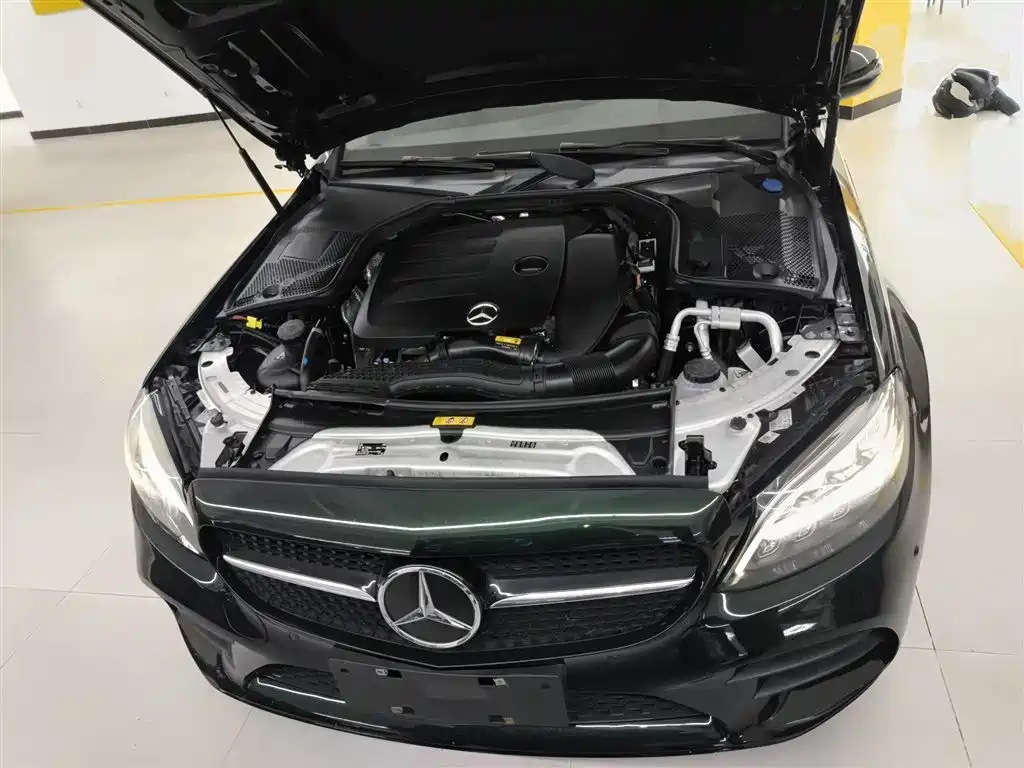 MERCEDES-BENZ CLASS C