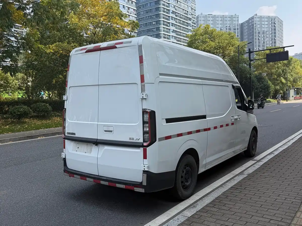 Yuan Cheng Farizon Super VAN 2025