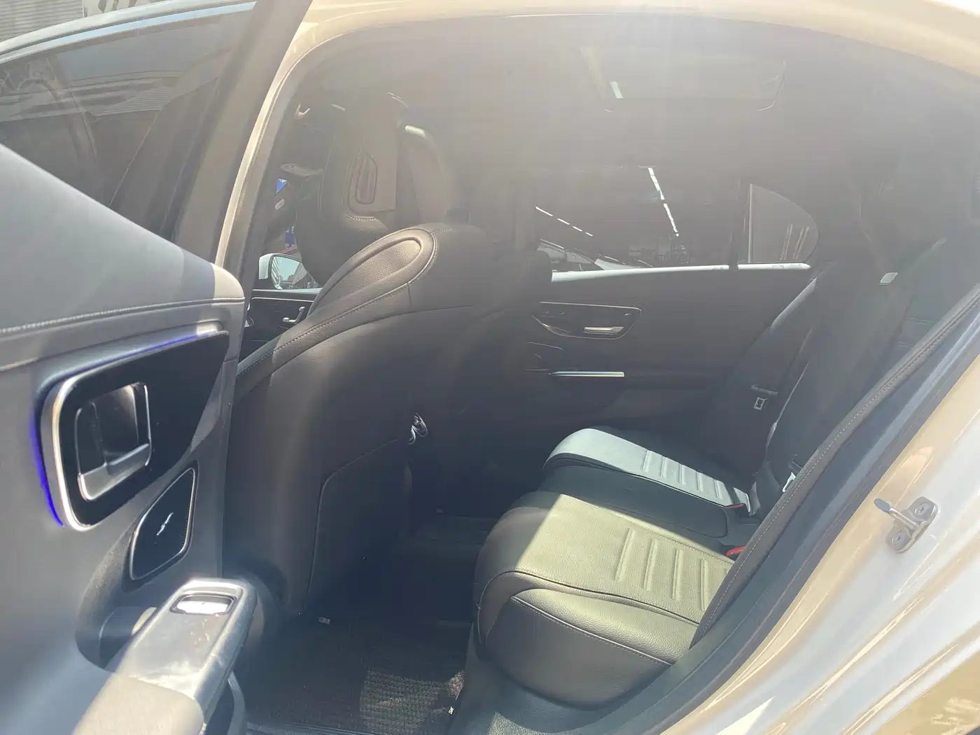 Mercedes-Benz C-Class 2024 C 260 L Sport фото 6