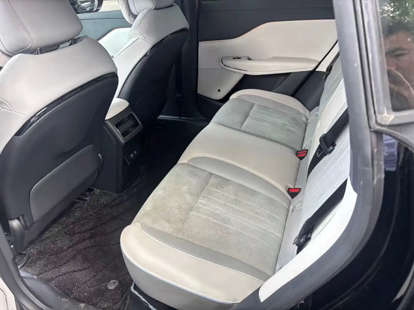 Voyah Auto Voyah Zhiyin 2024 Long Range Super Charging Edition фото 3