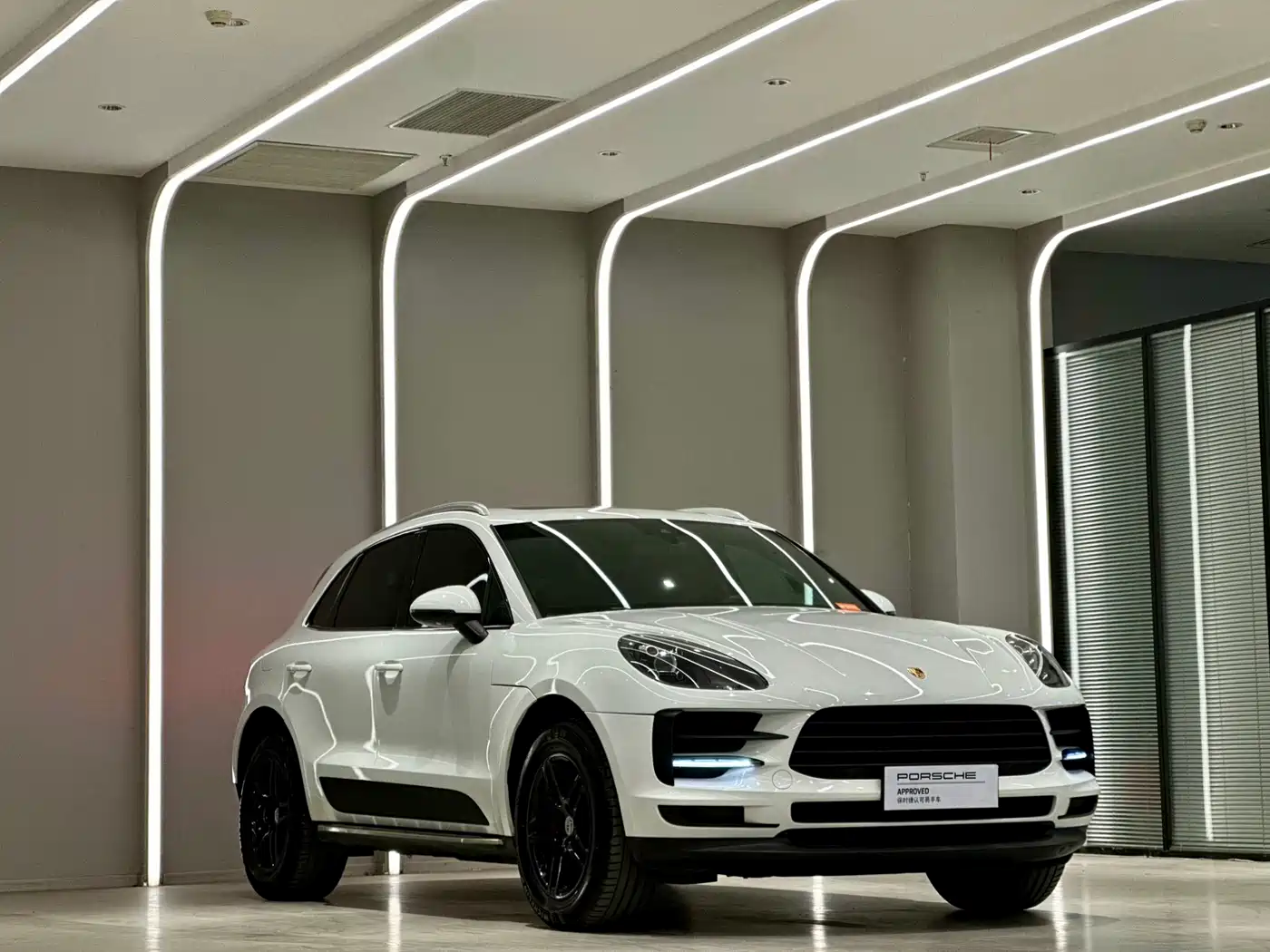 Porsche Macan 2018 Macan 2.0T фото 3