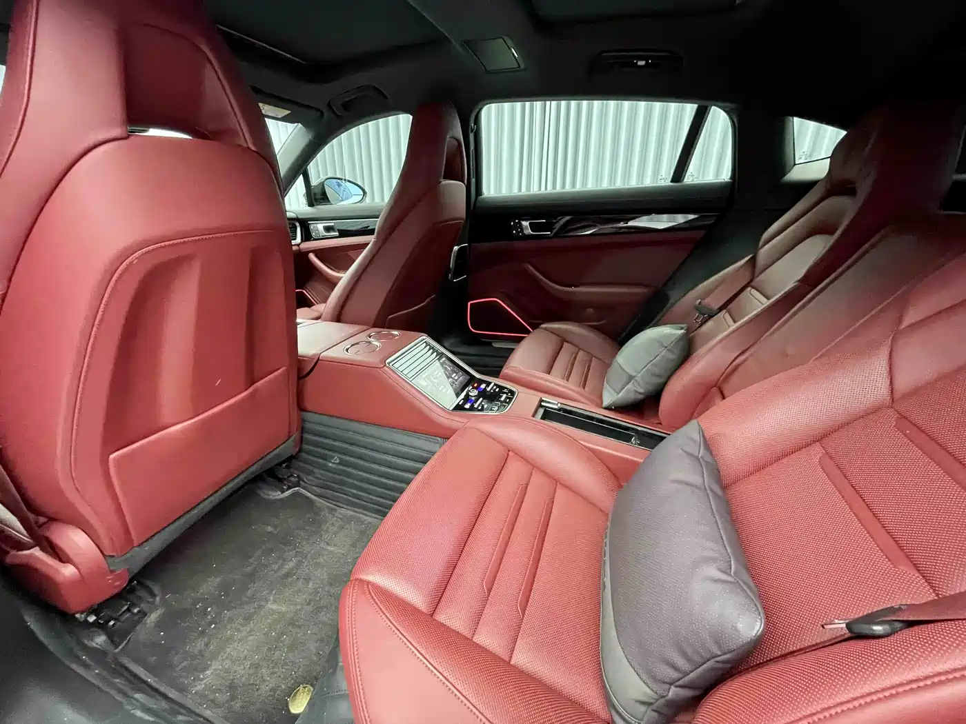 Porsche Panamera 2023 Panamera 4 Executive Long Wheelbase 2.9T фото 13
