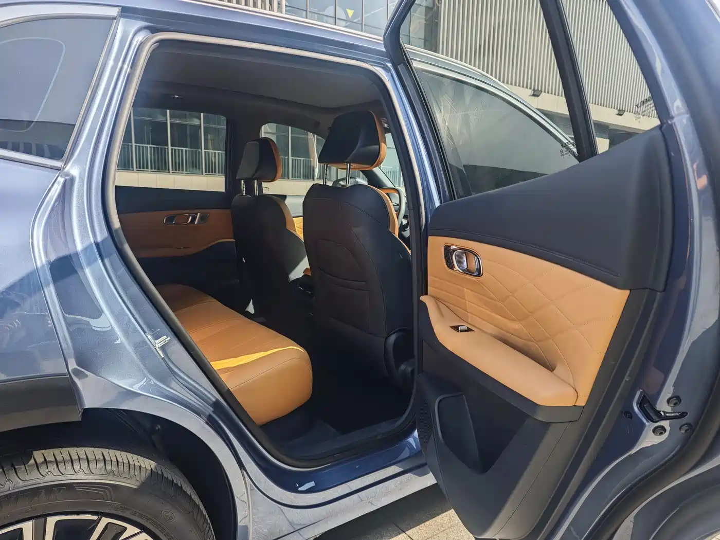 Geely Galaxy Galaxy Starship 7 EM-i 2025 120km Navigation Edition фото 20
