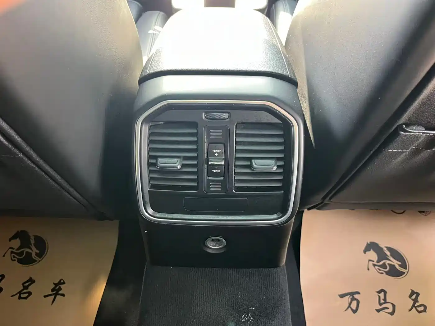Porsche Macan 2014 Macan 2.0T фото 15