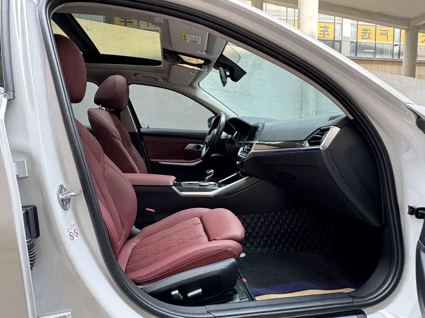 BMW 3 Series 2022 325Li M Sport Package фото 10