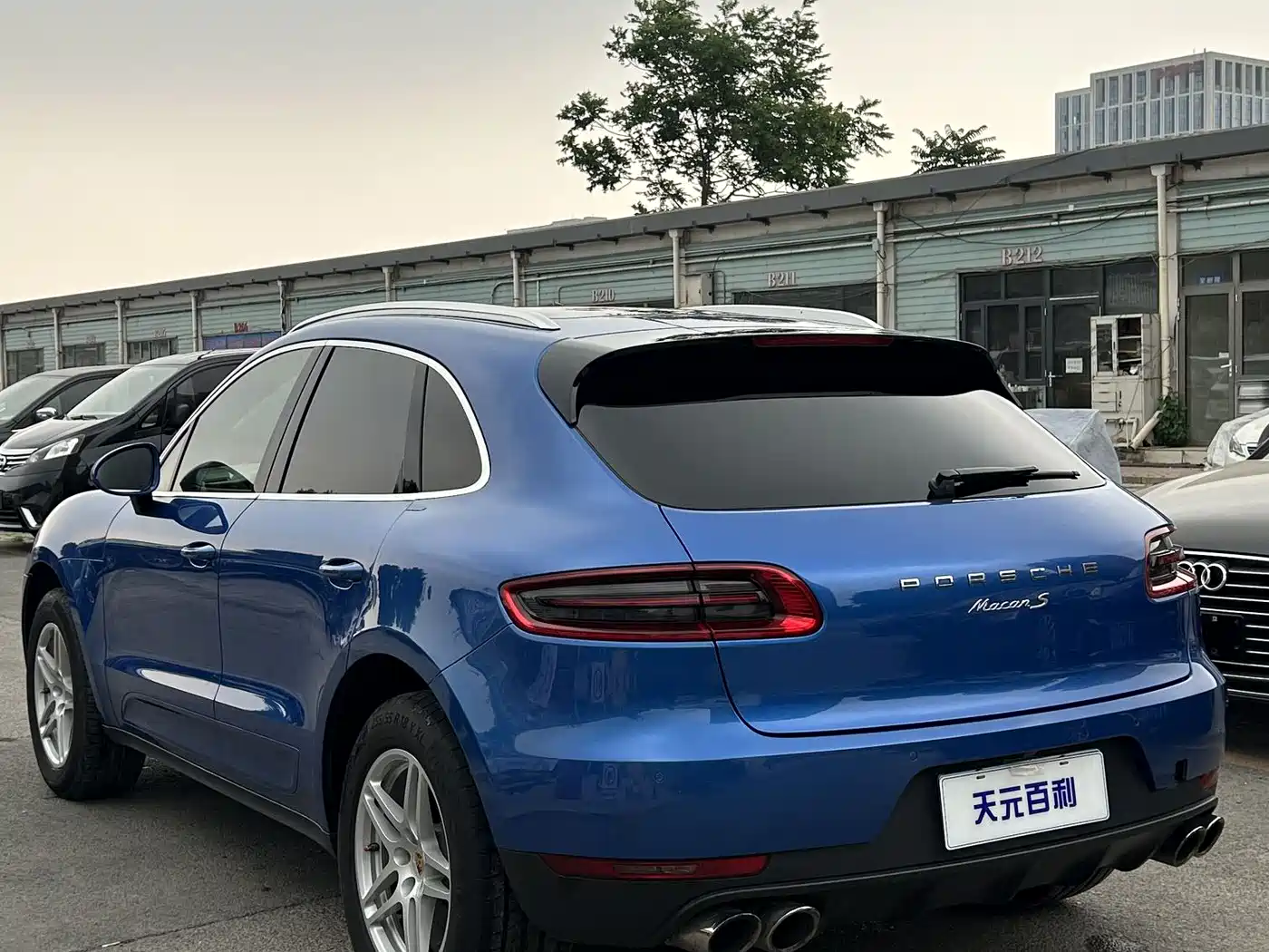 Porsche Macan 2017 Macan 2.0T фото 3