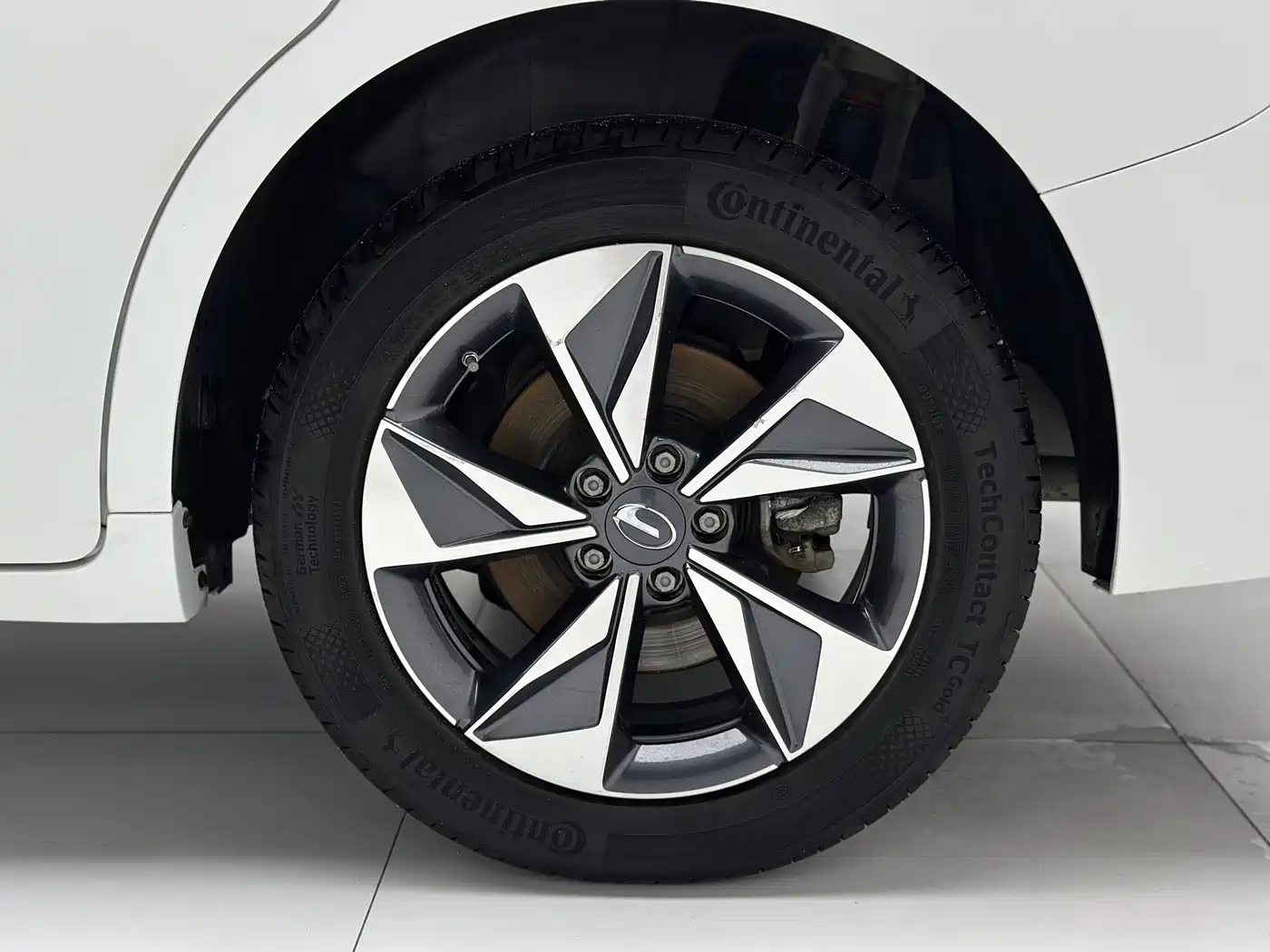 GAC Trumpchi Trumpchi M6 2023 PRO 270T DCT Premium Edition фото 22