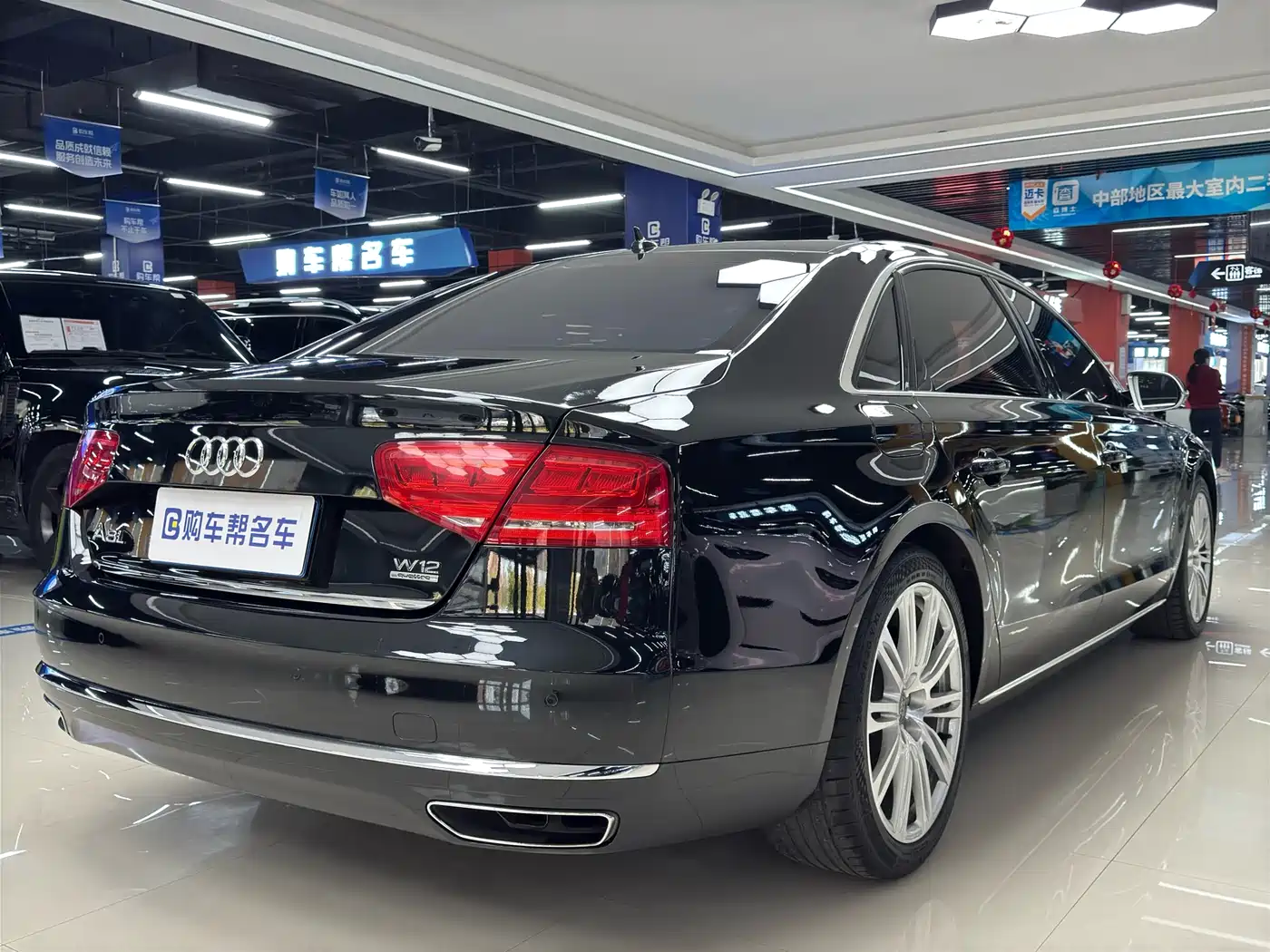 Audi A8 2013 A8L 6.3 FSI W12 quattro Exclusive фото 17