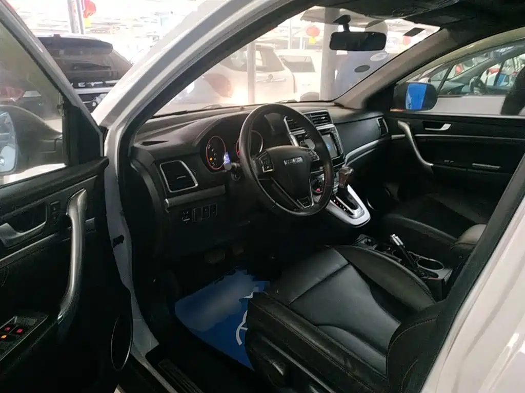 Haval M6 2017 1.5T Automatic 2WD Elite фото 16