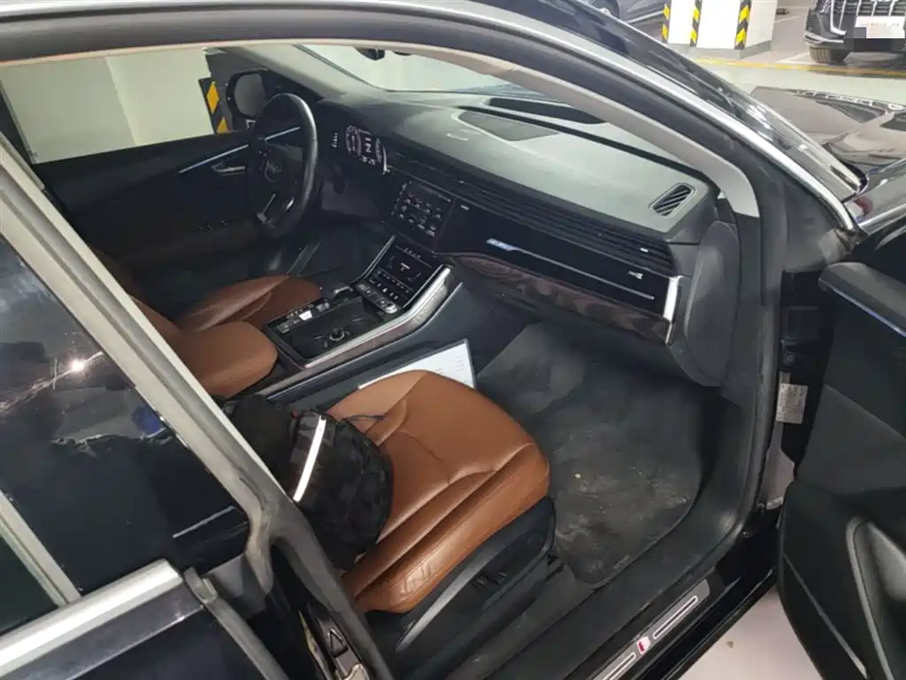 Audi Q8 2019 55 TFSI Luxury Dynamic фото 11