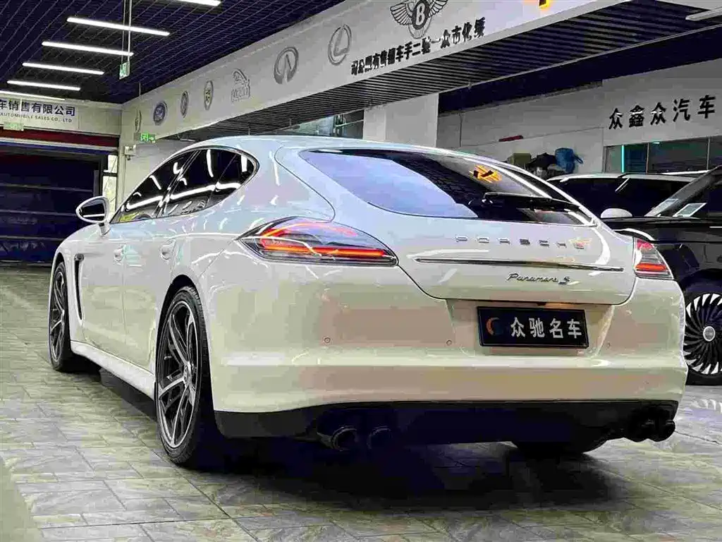 Porsche Panamera 2010 Panamera 3.6L фото 7