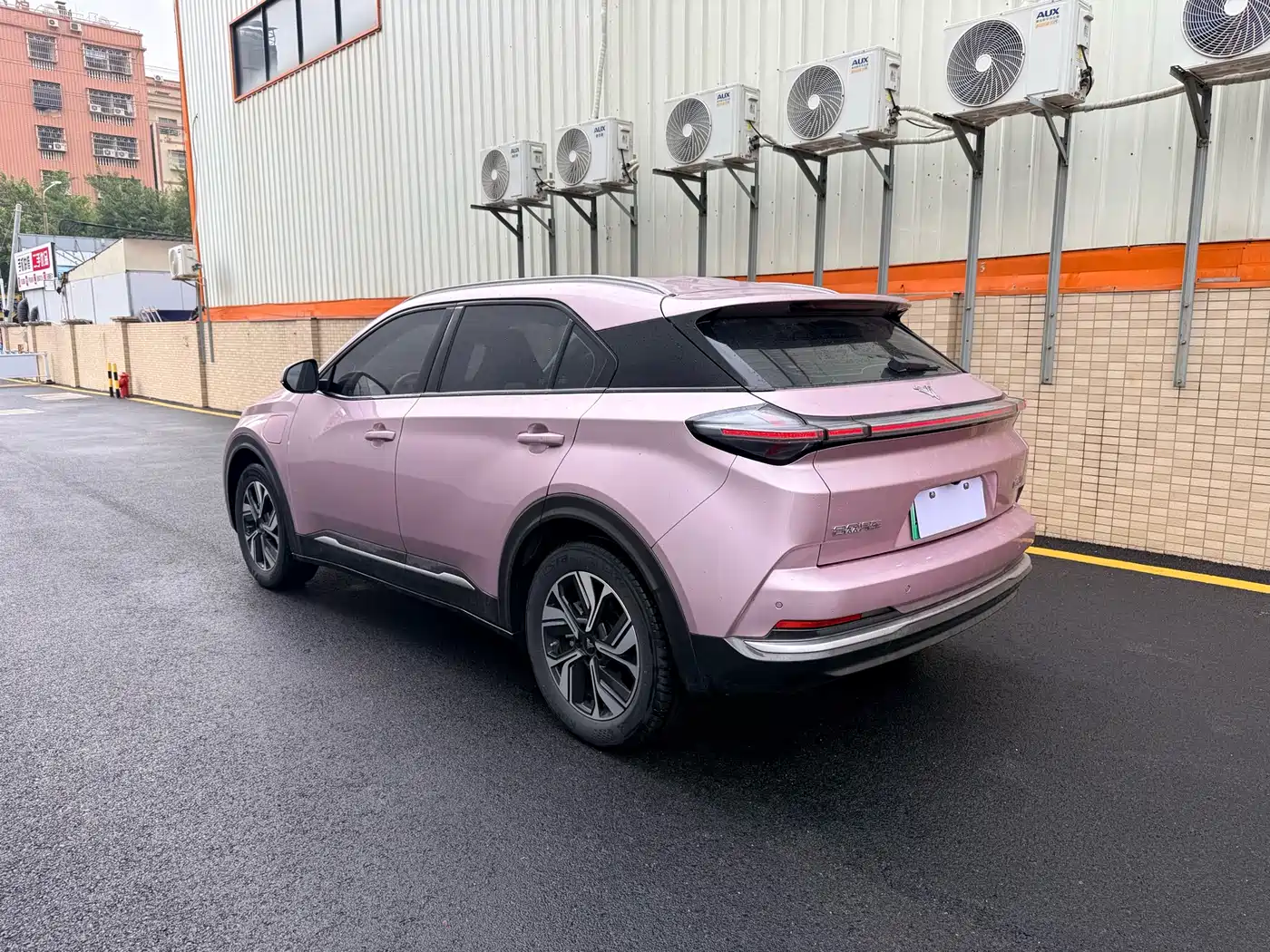 NEZHA AUTOMOBILE NEZHA U