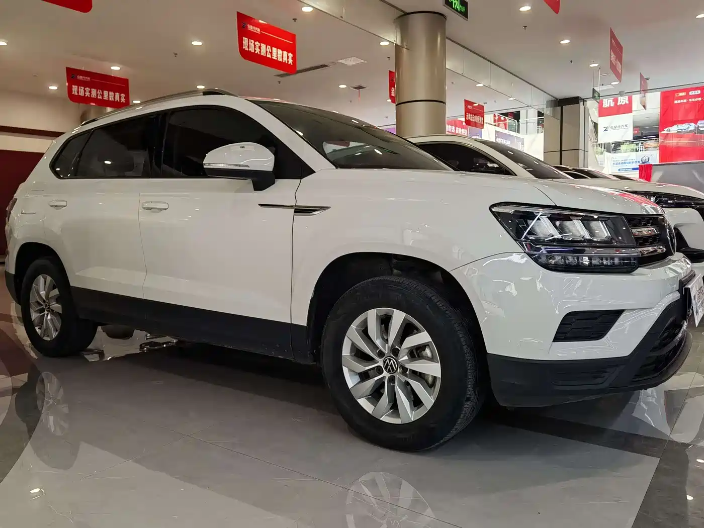 Volkswagen Tharu 2021 Model 280TSI 2WD Trend Edition фото 5
