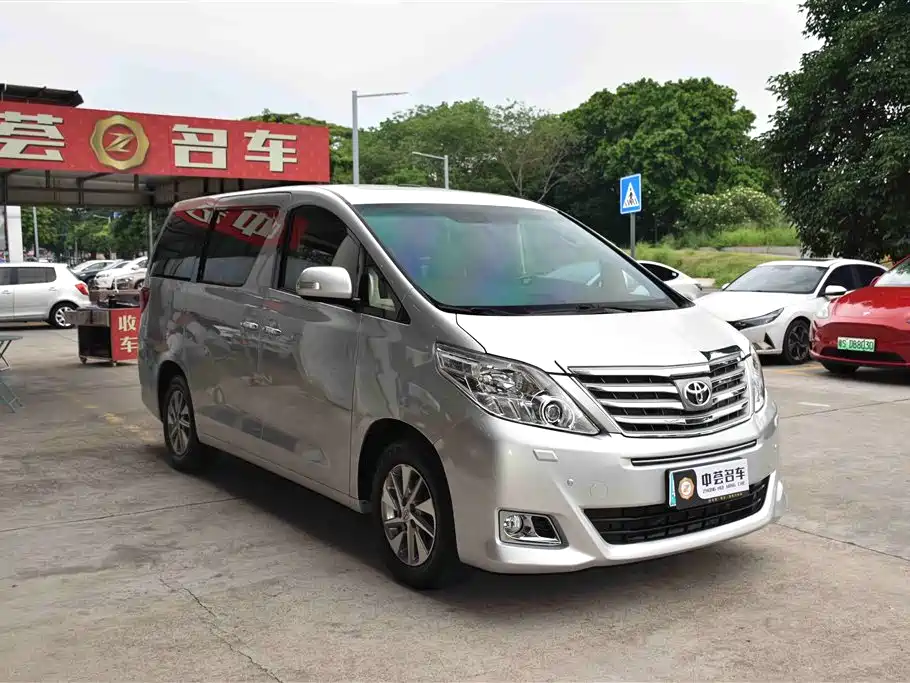 Toyota Alphard 2012 3.5L Luxury Edition фото 3