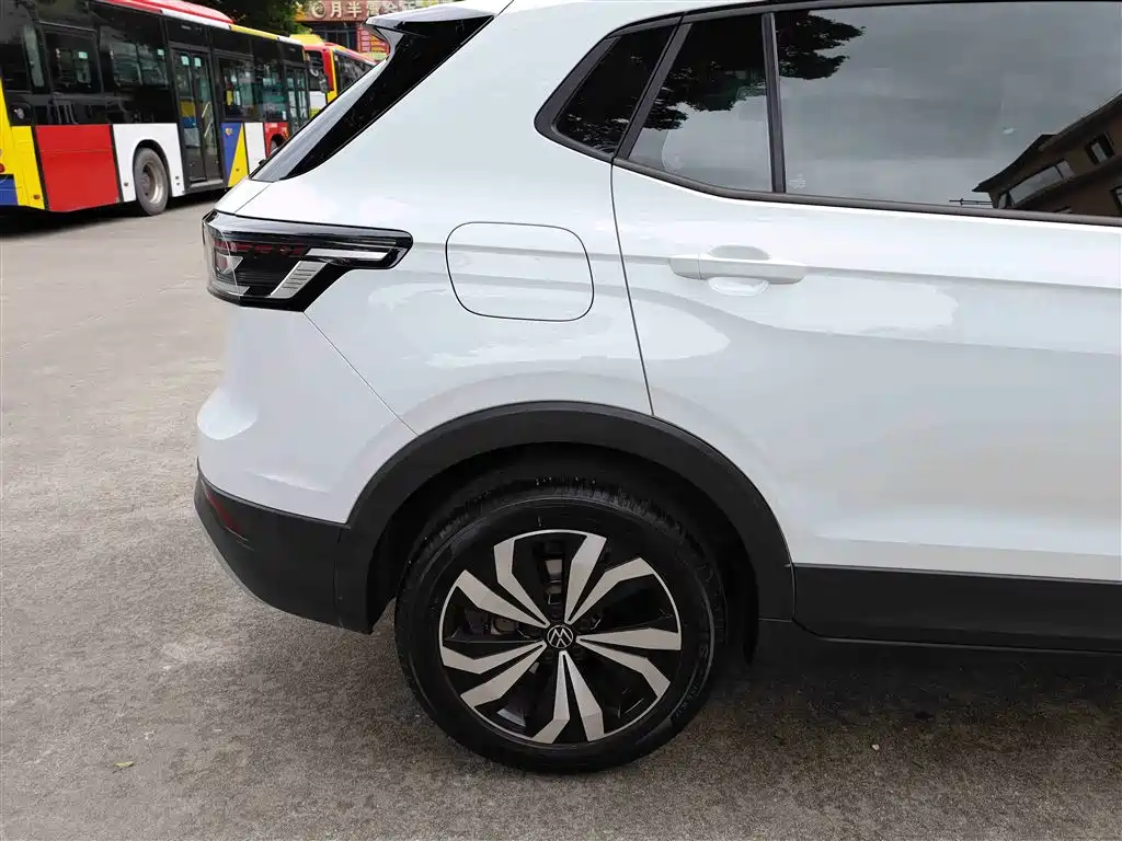 Volkswagen Tharu 2025 Model Rising Star 1.5L Advance Edition фото 29